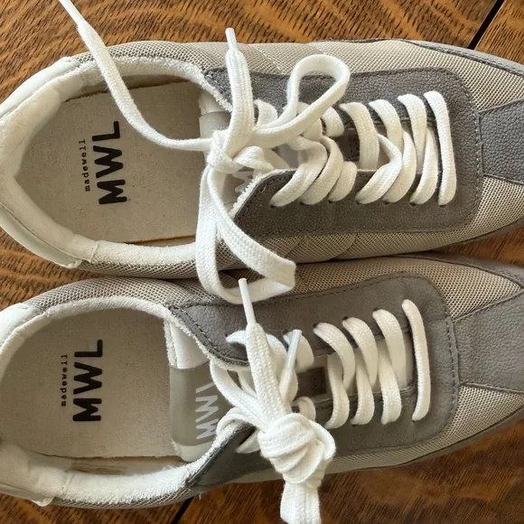 Madewell Gray and White Sneakers Nubuck and Mesh. Women’s size 8.5 - Picture 2 of 3